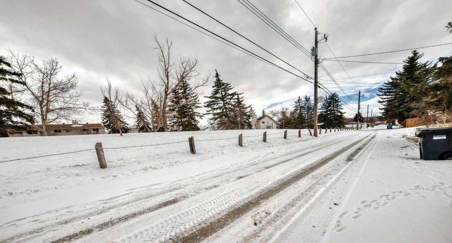 39 Winchester Crescent, Calgary, Alberta T3C 2T9, 4 Bedrooms Bedrooms, ,2 BathroomsBathrooms,Residential,For Sale,Winchester,A2292688