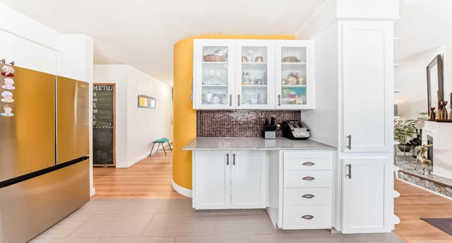 39 Winchester Crescent, Calgary, Alberta T3C 2T9, 4 Bedrooms Bedrooms, ,2 BathroomsBathrooms,Residential,For Sale,Winchester,A2292688