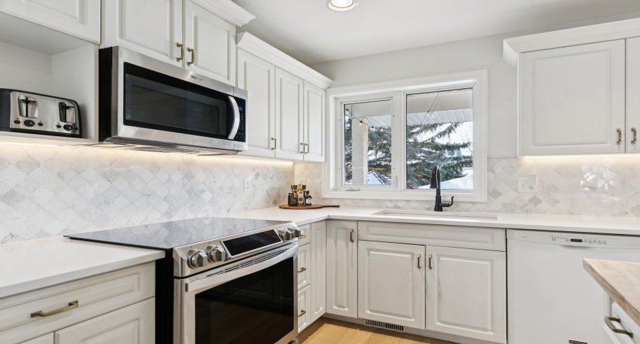 Stainless appliances