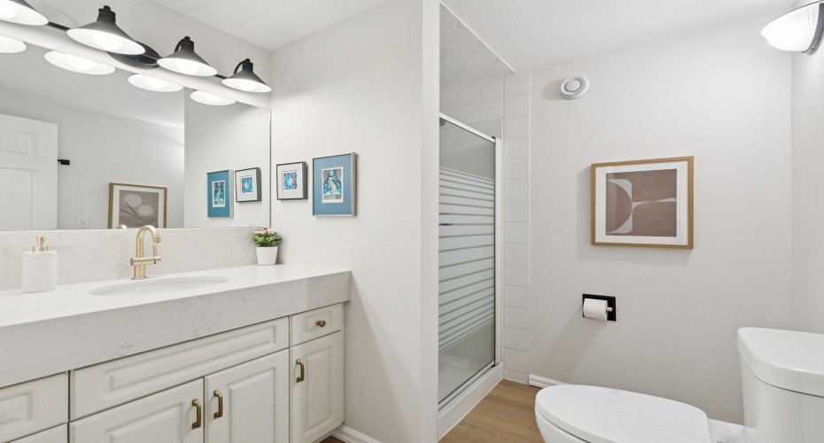 Basement three-piece bathroom