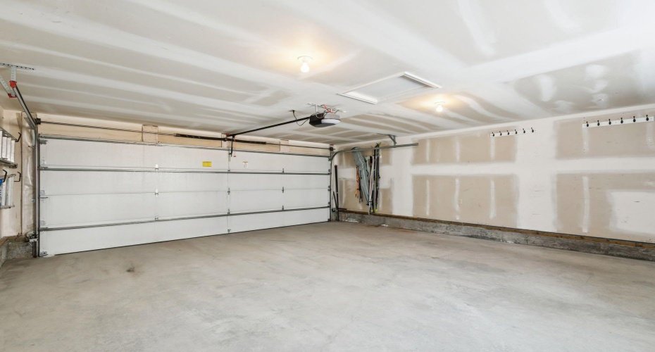 Large insulated and drywall garage