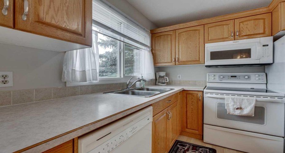 15 Northstar Drive, Lacombe, Alberta T4L 1S1, 4 Bedrooms Bedrooms, ,2 BathroomsBathrooms,Residential,For Sale,Northstar,A2292697