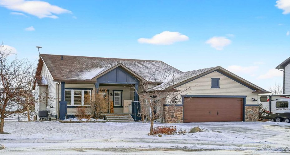 111 Copeland Close, Langdon, Alberta T0J 1X2, 4 Bedrooms Bedrooms, ,3 BathroomsBathrooms,Residential,For Sale,Copeland,A2292698