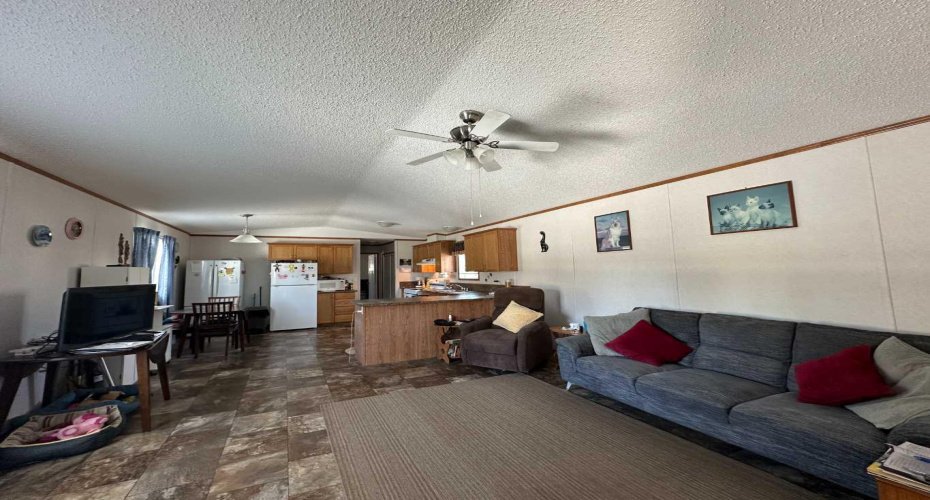 6205 54 Street, Ponoka, Alberta T4J 1M5, 3 Bedrooms Bedrooms, ,2 BathroomsBathrooms,Mobile,For Sale,54,A2292711