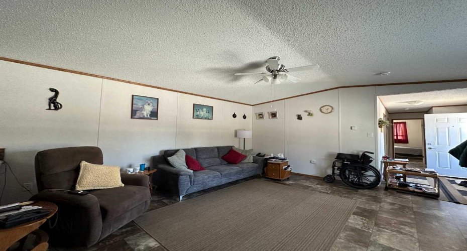 6205 54 Street, Ponoka, Alberta T4J 1M5, 3 Bedrooms Bedrooms, ,2 BathroomsBathrooms,Mobile,For Sale,54,A2292711