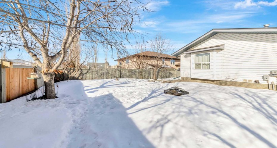 5615 24 Street, Lloydminster, Alberta T9V 2V1, 4 Bedrooms Bedrooms, ,3 BathroomsBathrooms,Residential,For Sale,24,A2292712