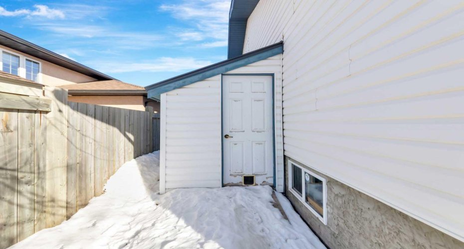 5615 24 Street, Lloydminster, Alberta T9V 2V1, 4 Bedrooms Bedrooms, ,3 BathroomsBathrooms,Residential,For Sale,24,A2292712