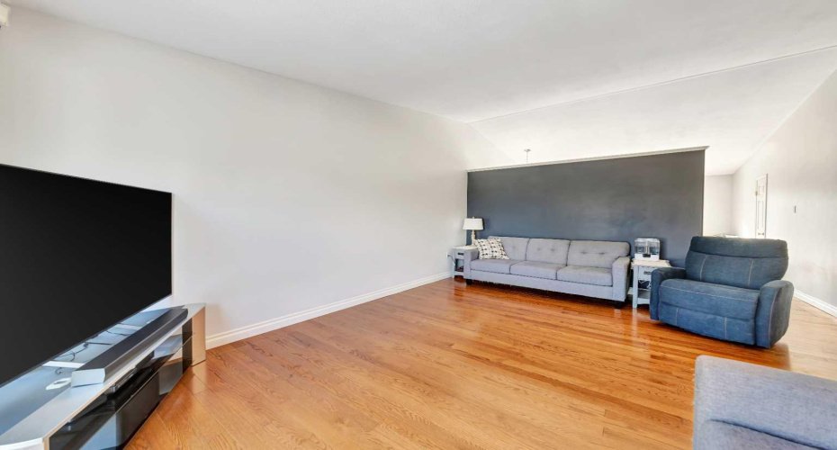 5615 24 Street, Lloydminster, Alberta T9V 2V1, 4 Bedrooms Bedrooms, ,3 BathroomsBathrooms,Residential,For Sale,24,A2292712