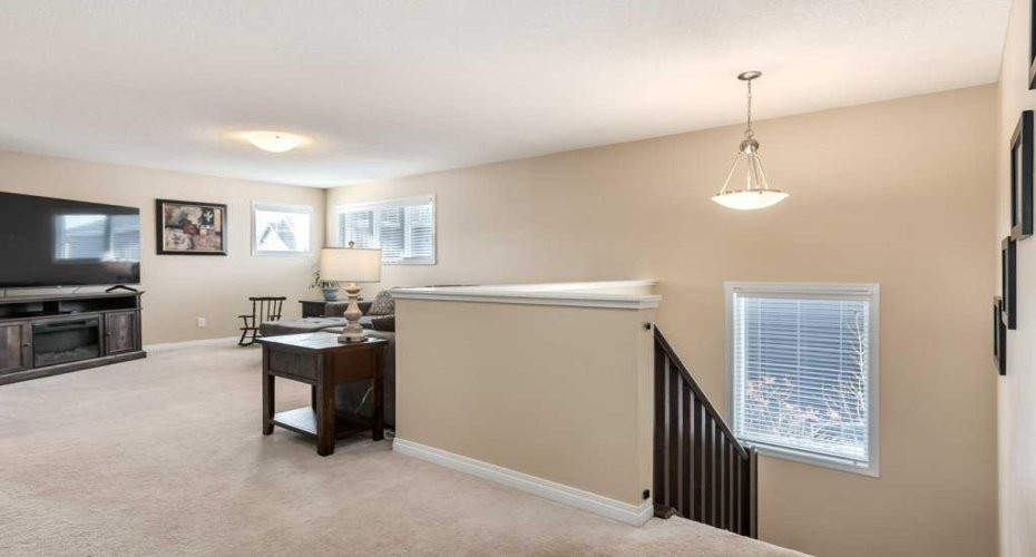 26 Mount Rae Terrace, Okotoks, Alberta T1S 0M6, 4 Bedrooms Bedrooms, ,3 BathroomsBathrooms,Residential,For Sale,Mount Rae,A2292754