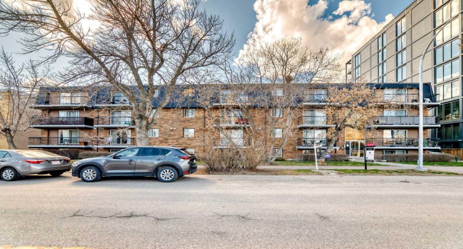 315 9A Street, Calgary, Alberta T2N 1T7, 2 Bedroom Bedrooms, 0 ,1 BathroomBathrooms,Residential,For Sale,9A,0,A2287030