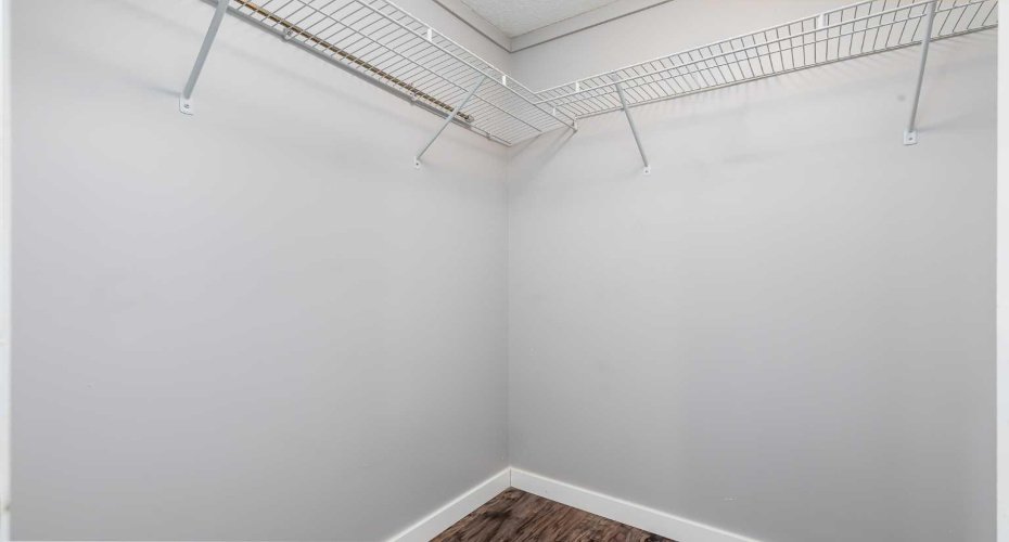 3223 83 Street, Calgary, Alberta T3B 5N7, 3 Bedrooms Bedrooms, ,2 BathroomsBathrooms,Mobile,For Sale,83,A2292803