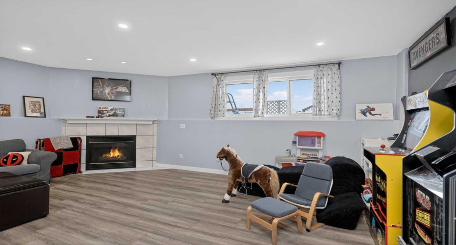 38 Canoe Circle, Airdrie, Alberta T4B2L6, 4 Bedrooms Bedrooms, ,3 BathroomsBathrooms,Residential,For Sale,Canoe,A2288202