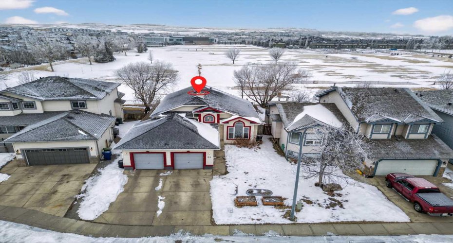 38 Canoe Circle, Airdrie, Alberta T4B2L6, 4 Bedrooms Bedrooms, ,3 BathroomsBathrooms,Residential,For Sale,Canoe,A2288202