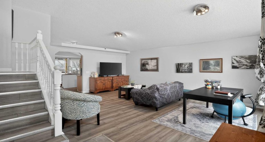 38 Canoe Circle, Airdrie, Alberta T4B2L6, 4 Bedrooms Bedrooms, ,3 BathroomsBathrooms,Residential,For Sale,Canoe,A2288202