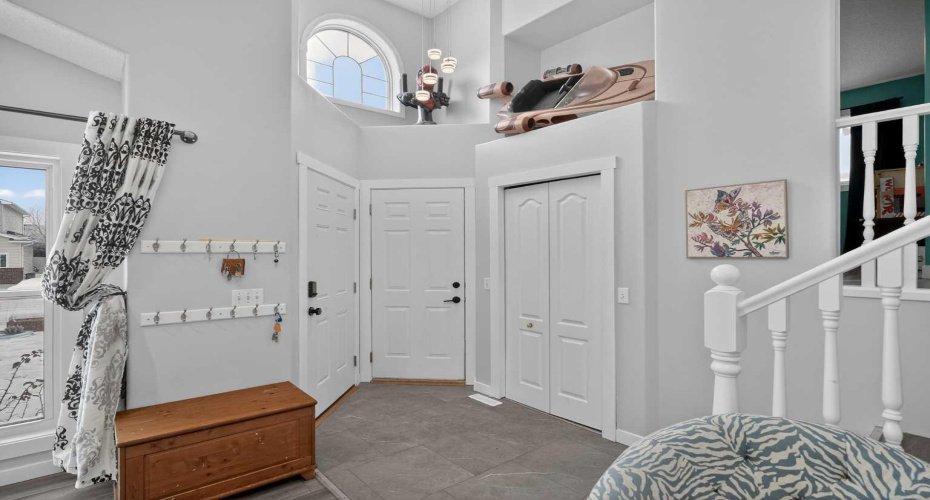 38 Canoe Circle, Airdrie, Alberta T4B2L6, 4 Bedrooms Bedrooms, ,3 BathroomsBathrooms,Residential,For Sale,Canoe,A2288202