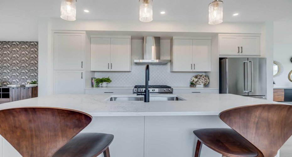 2231 81st Street, Calgary, Alberta T3H 3V8, 3 Bedrooms Bedrooms, ,3 BathroomsBathrooms,Residential,For Sale,81st,A2292804