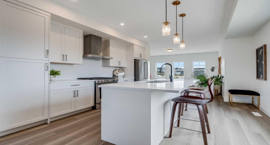 2231 81st Street, Calgary, Alberta T3H 3V8, 3 Bedrooms Bedrooms, ,3 BathroomsBathrooms,Residential,For Sale,81st,A2292804