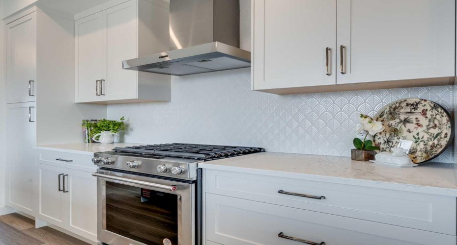 2231 81st Street, Calgary, Alberta T3H 3V8, 3 Bedrooms Bedrooms, ,3 BathroomsBathrooms,Residential,For Sale,81st,A2292804