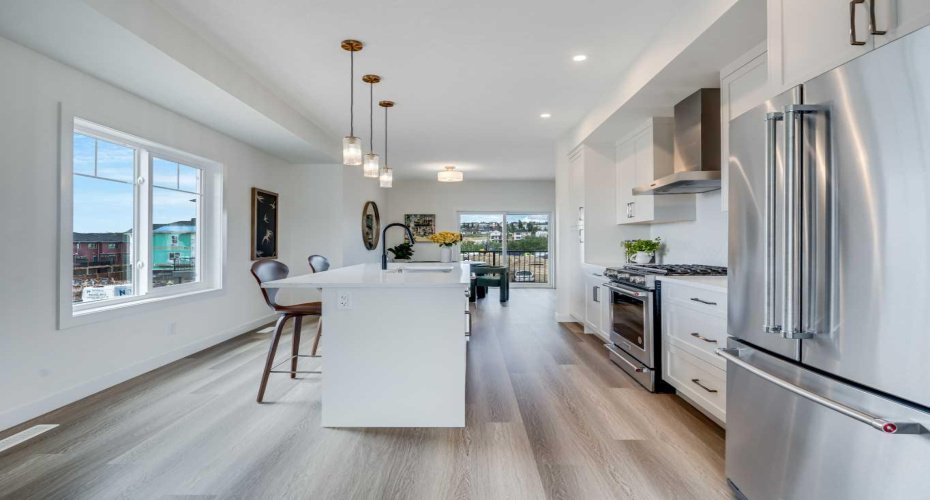 2231 81st Street, Calgary, Alberta T3H 3V8, 3 Bedrooms Bedrooms, ,3 BathroomsBathrooms,Residential,For Sale,81st,A2292804