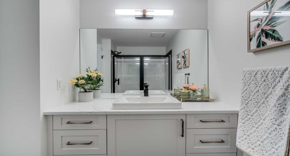 2231 81st Street, Calgary, Alberta T3H 3V8, 3 Bedrooms Bedrooms, ,3 BathroomsBathrooms,Residential,For Sale,81st,A2292804