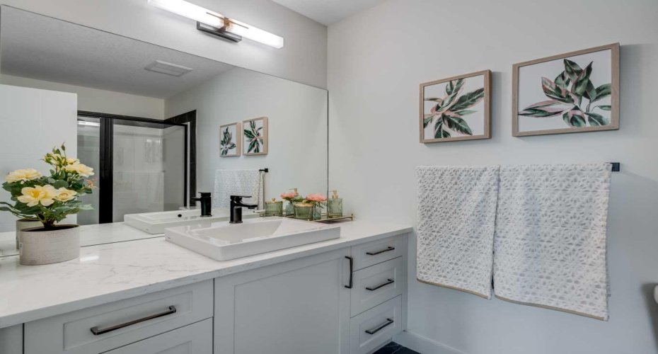 2231 81st Street, Calgary, Alberta T3H 3V8, 3 Bedrooms Bedrooms, ,3 BathroomsBathrooms,Residential,For Sale,81st,A2292804