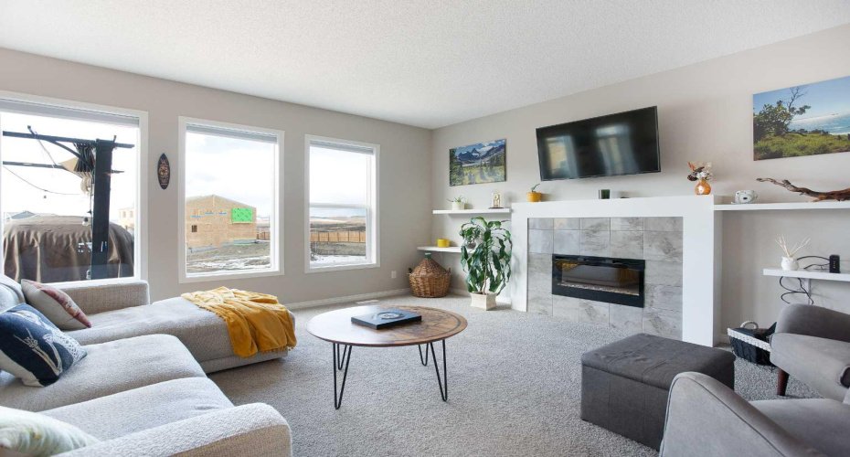 63 Heritage Court, Cochrane, Alberta T4C 2N5, 4 Bedrooms Bedrooms, ,4 BathroomsBathrooms,Residential,For Sale,Heritage,A2288398