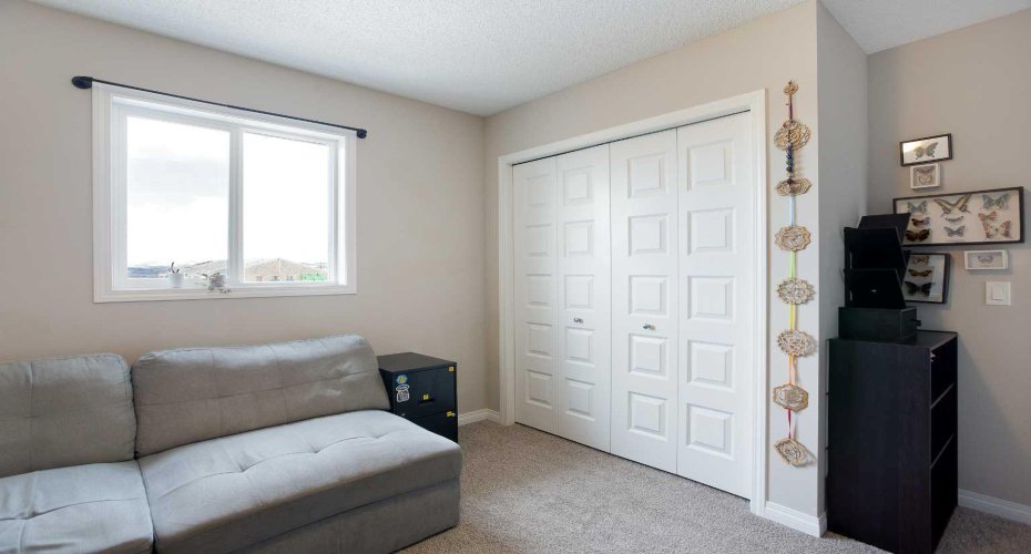 63 Heritage Court, Cochrane, Alberta T4C 2N5, 4 Bedrooms Bedrooms, ,4 BathroomsBathrooms,Residential,For Sale,Heritage,A2288398