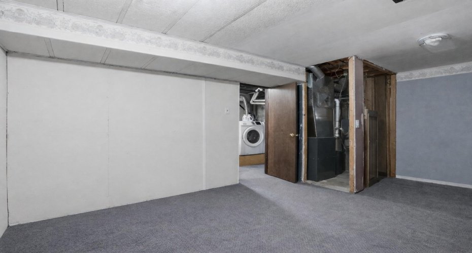 100 Pennsylvania Road, Calgary, Alberta T2A 4Y8, 3 Bedrooms Bedrooms, ,2 BathroomsBathrooms,Residential,For Sale,Pennsylvania,A2288402