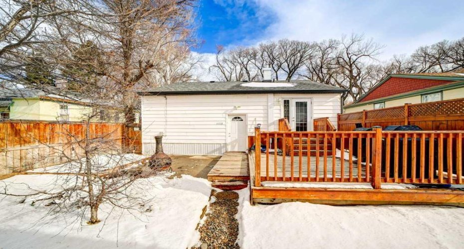 1112 17 Street, Lethbridge, Alberta T1K 1Y1, 3 Bedrooms Bedrooms, ,2 BathroomsBathrooms,Residential,For Sale,17,A2288511