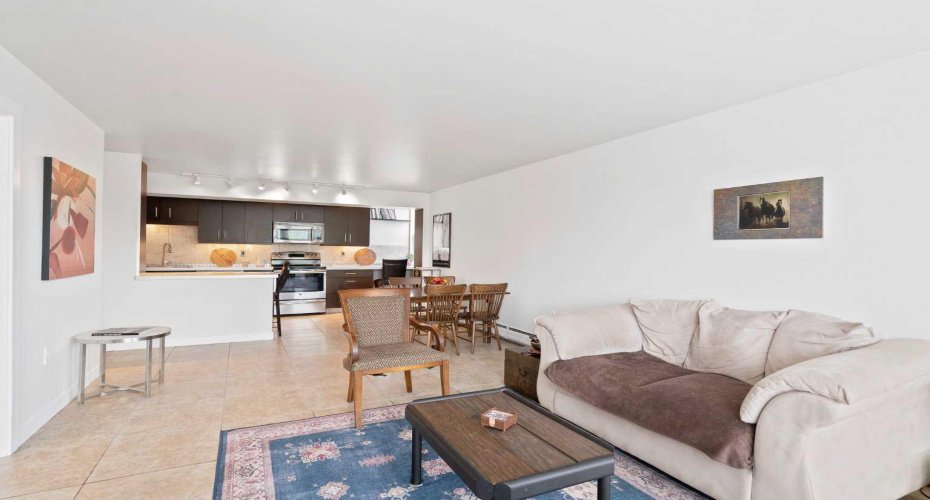 2602 14A Street, Calgary, Alberta T2T3X7, 2 Bedrooms Bedrooms, ,1 BathroomBathrooms,Residential,For Sale,14A,A2292814