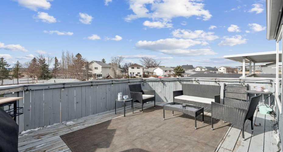 Deck off of the kitchen