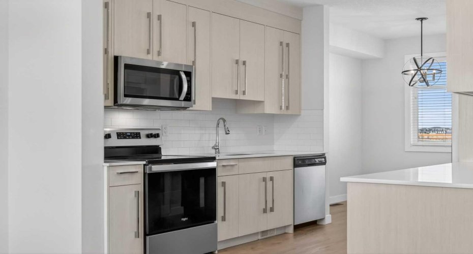 6313 128 Avenue, Calgary, Alberta T3N 2G1, 2 Bedrooms Bedrooms, ,3 BathroomsBathrooms,Residential,For Sale,128,A2288868