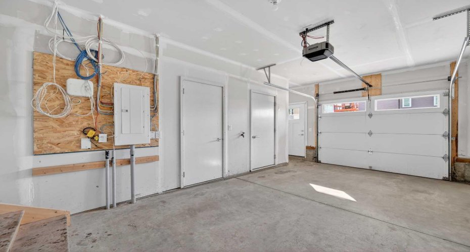 6313 128 Avenue, Calgary, Alberta T3N 2G1, 2 Bedrooms Bedrooms, ,3 BathroomsBathrooms,Residential,For Sale,128,A2288868