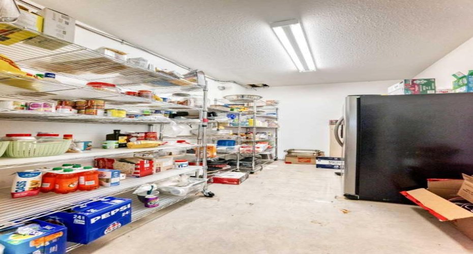 Separate  Cold Room off the attached garage.