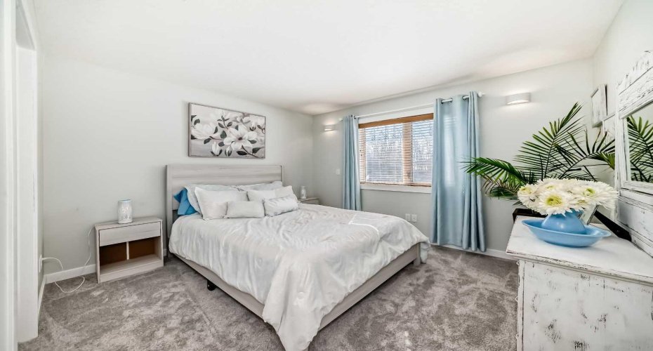 Upper Floor Bedroom 2