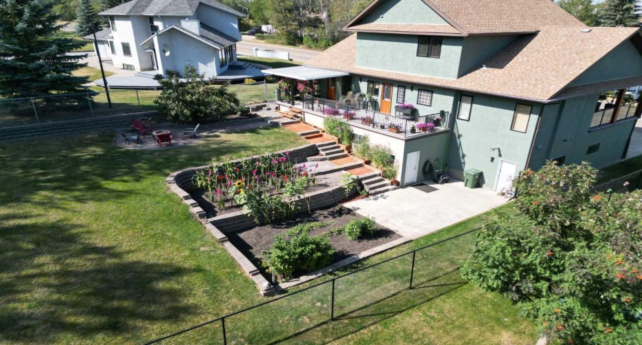 5223 56th Street, Innisfail, Alberta T4G 1R6, 4 Bedrooms Bedrooms, ,4 BathroomsBathrooms,Residential,For Sale,56th Street,A2292818