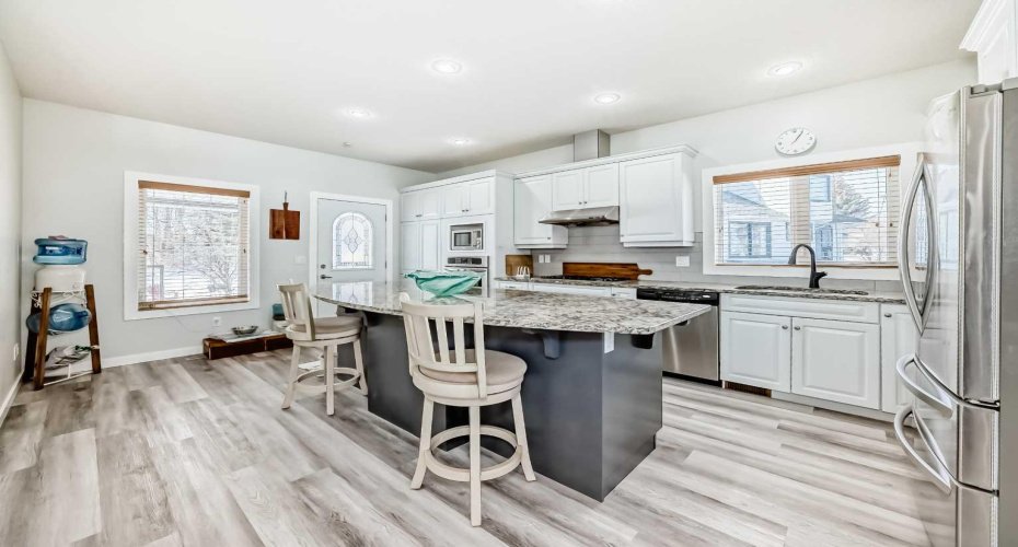 5223 56th Street, Innisfail, Alberta T4G 1R6, 4 Bedrooms Bedrooms, ,4 BathroomsBathrooms,Residential,For Sale,56th Street,A2292818