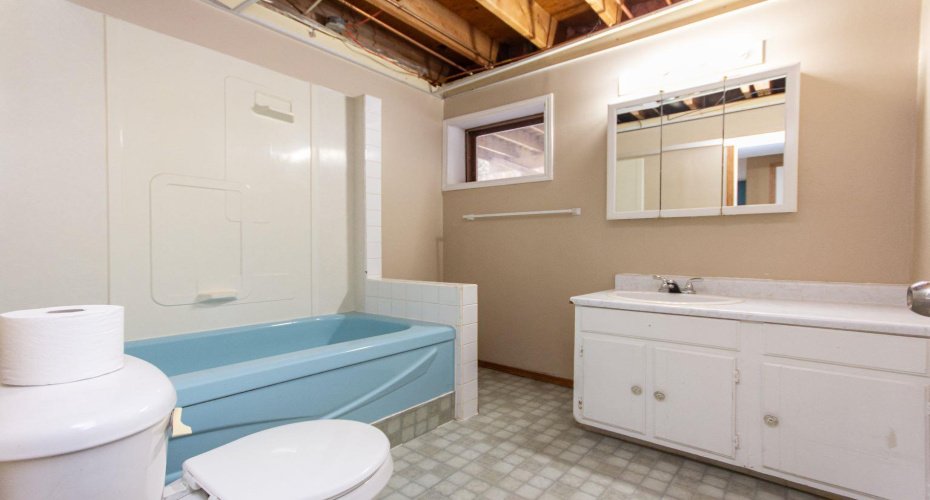 64 Anders Street, Red Deer, Alberta T4R 1B9, 3 Bedrooms Bedrooms, ,2 BathroomsBathrooms,Residential,For Sale,Anders,A2288953