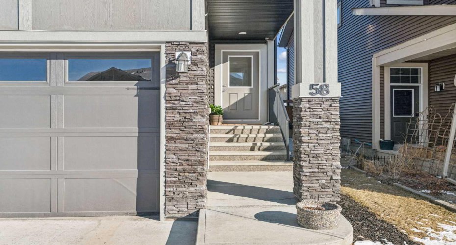 58 Buckskin Way, Cochrane, Alberta T4C 2P2, 3 Bedrooms Bedrooms, ,3 BathroomsBathrooms,Residential,For Sale,Buckskin,A2288963