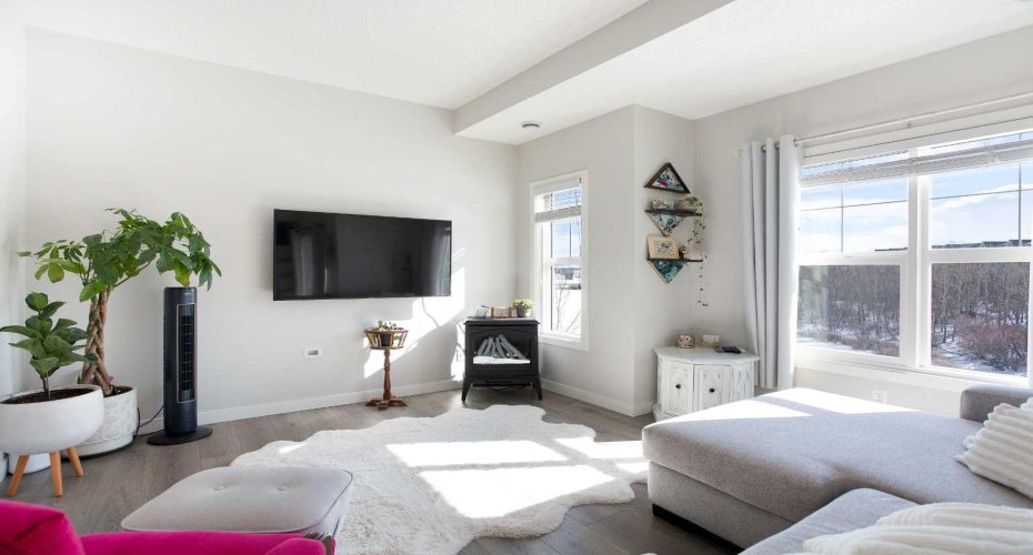 250 Fireside View, Cochrane, Alberta T4C2M2, 2 Bedrooms Bedrooms, ,2 BathroomsBathrooms,Residential,For Sale,Fireside,A2292824