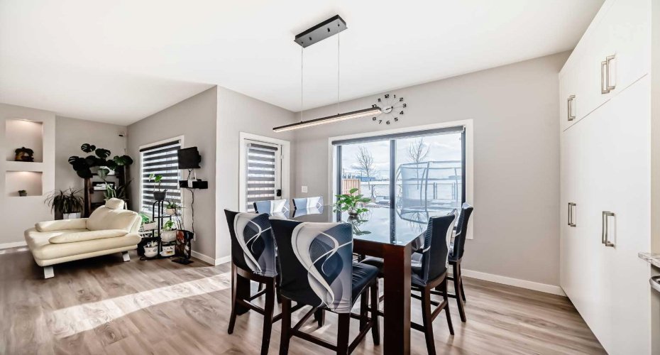 1337 Chinook Gate Green, Airdrie, Alberta T4B5J1, 7 Bedrooms Bedrooms, ,4 BathroomsBathrooms,Residential,For Sale,Chinook Gate,A2292831