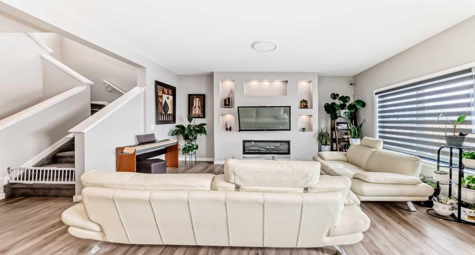 1337 Chinook Gate Green, Airdrie, Alberta T4B5J1, 7 Bedrooms Bedrooms, ,4 BathroomsBathrooms,Residential,For Sale,Chinook Gate,A2292831