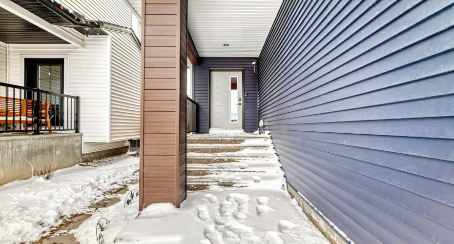 1337 Chinook Gate Green, Airdrie, Alberta T4B5J1, 7 Bedrooms Bedrooms, ,4 BathroomsBathrooms,Residential,For Sale,Chinook Gate,A2292831