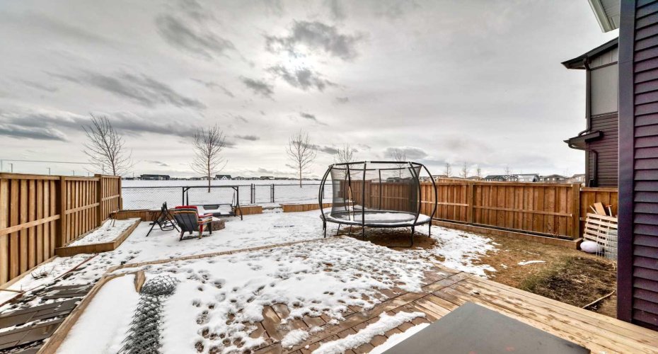 1337 Chinook Gate Green, Airdrie, Alberta T4B5J1, 7 Bedrooms Bedrooms, ,4 BathroomsBathrooms,Residential,For Sale,Chinook Gate,A2292831