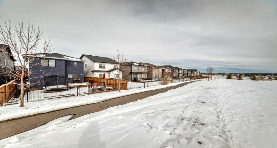 1337 Chinook Gate Green, Airdrie, Alberta T4B5J1, 7 Bedrooms Bedrooms, ,4 BathroomsBathrooms,Residential,For Sale,Chinook Gate,A2292831