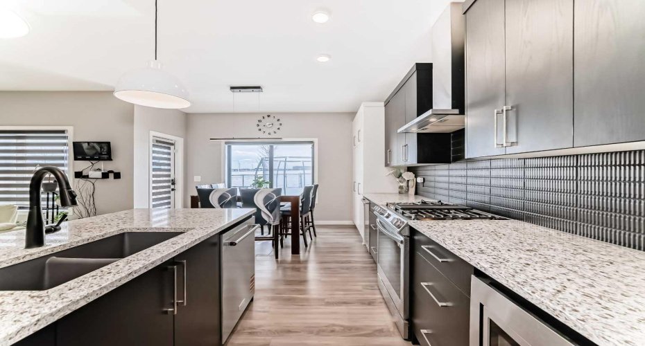 1337 Chinook Gate Green, Airdrie, Alberta T4B5J1, 7 Bedrooms Bedrooms, ,4 BathroomsBathrooms,Residential,For Sale,Chinook Gate,A2292831