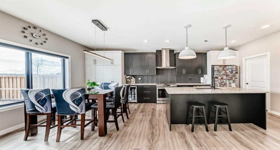 1337 Chinook Gate Green, Airdrie, Alberta T4B5J1, 7 Bedrooms Bedrooms, ,4 BathroomsBathrooms,Residential,For Sale,Chinook Gate,A2292831