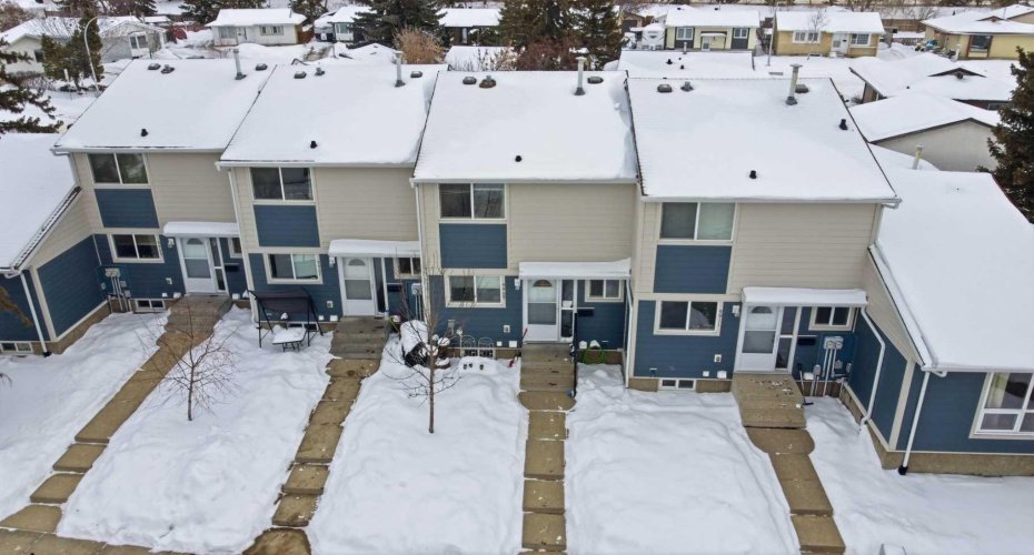 9909 171 Avenue, Edmonton, Alberta T5X 4X2, 3 Bedrooms Bedrooms, ,2 BathroomsBathrooms,Residential,For Sale,171,A2289343