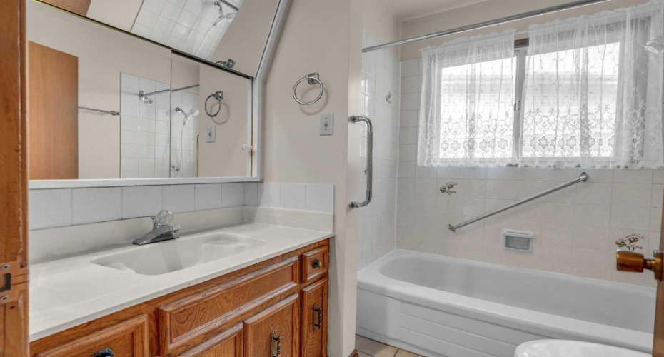 4511 Richmond Road, Calgary, Alberta T3E4P9, 3 Bedrooms Bedrooms, ,2 BathroomsBathrooms,Residential,For Sale,Richmond,A2289371