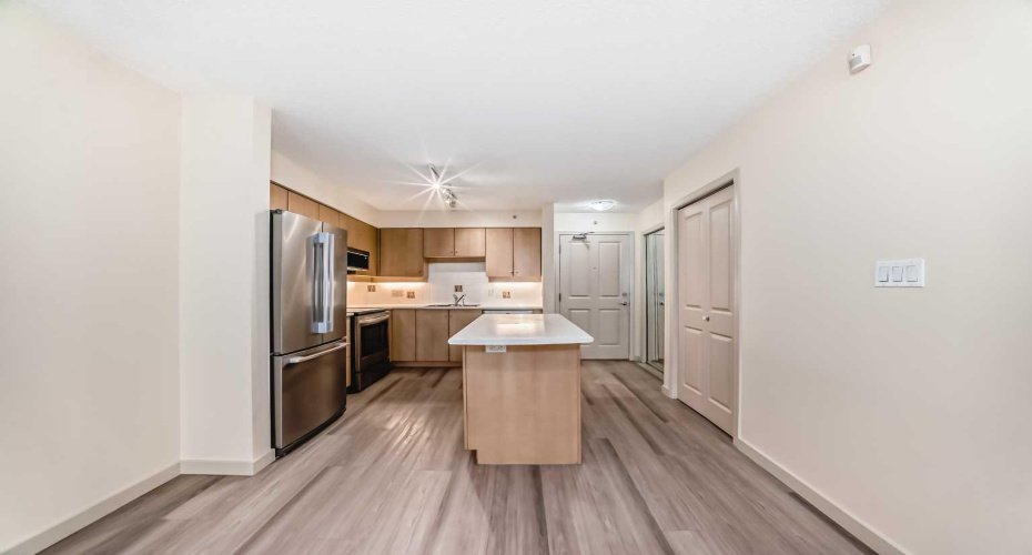 650 10 Street, Calgary, Alberta T3L 0E2, 2 Bedrooms Bedrooms, ,2 BathroomsBathrooms,Residential,For Sale,10,A2289438